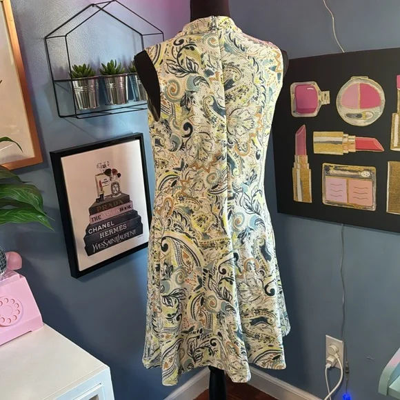 Johnston & Murphy paisley print halter and flare dress - Picture 5 of 7